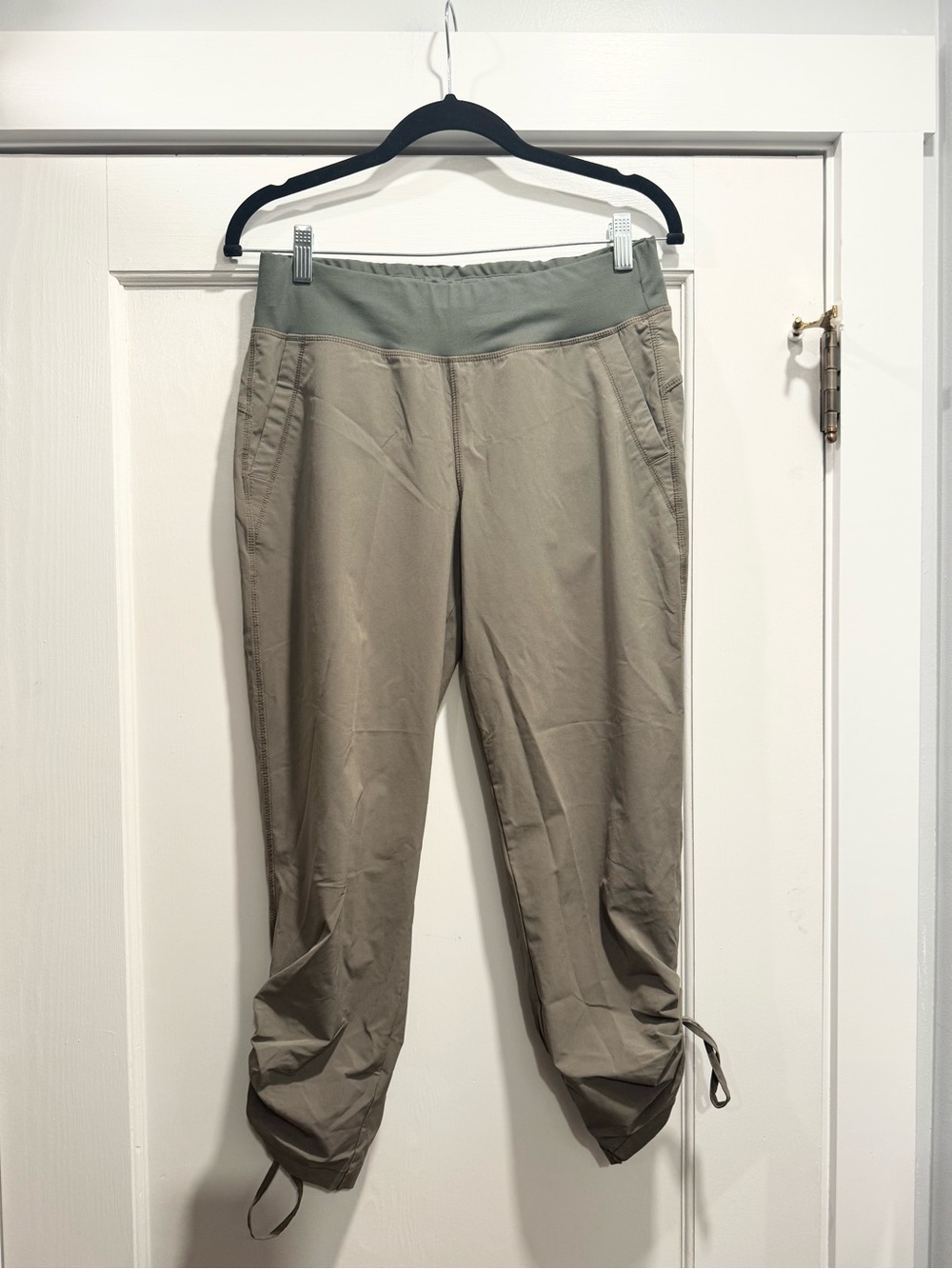 Gramicci Women’s Cinch Hem Cropped Climbing Pants Gorpcore Utility Streetwear